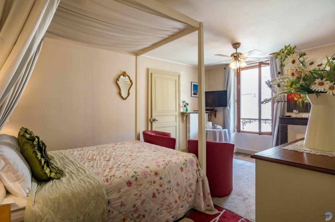 Maison d'Angle Eymet Extérieur photo